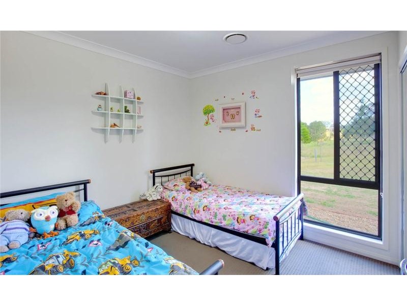 60 Taylor Road, Veteran QLD 4570