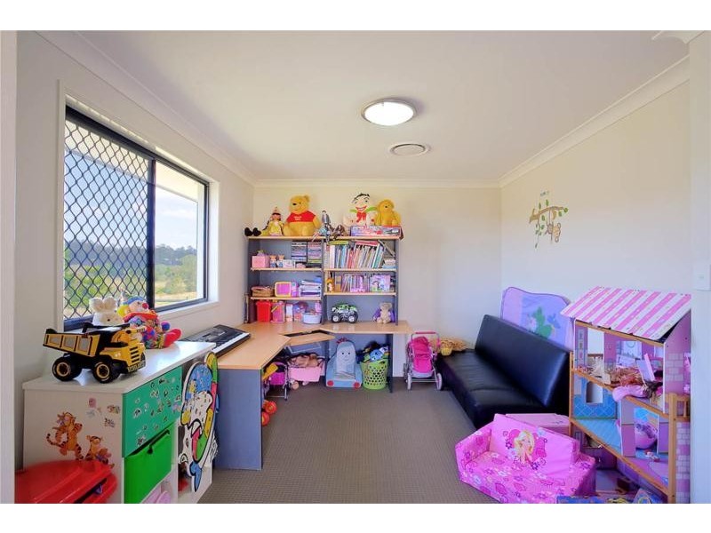 60 Taylor Road, Veteran QLD 4570