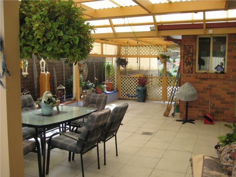 21 Bracken Close, Cameron Park NSW 2285