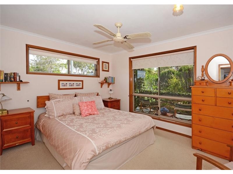 33 Park Street, Urangan QLD 4655