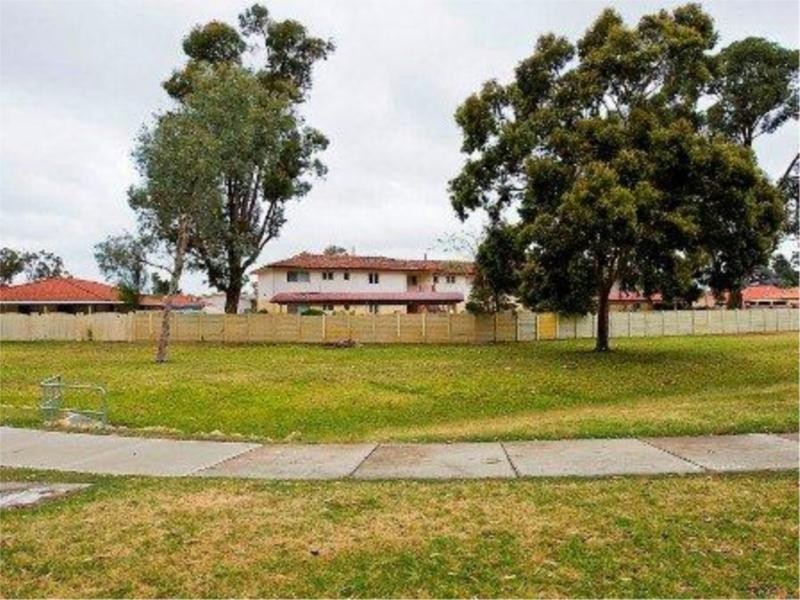 2/21 Bates Loop, Lockridge WA 6054