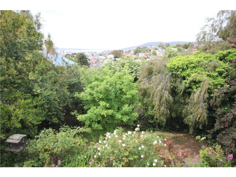 5 Una Street, Mount Stuart TAS 7000