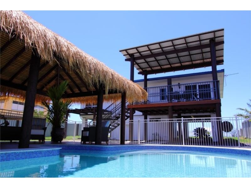 22 Reef Street, Saunders Beach QLD 4818