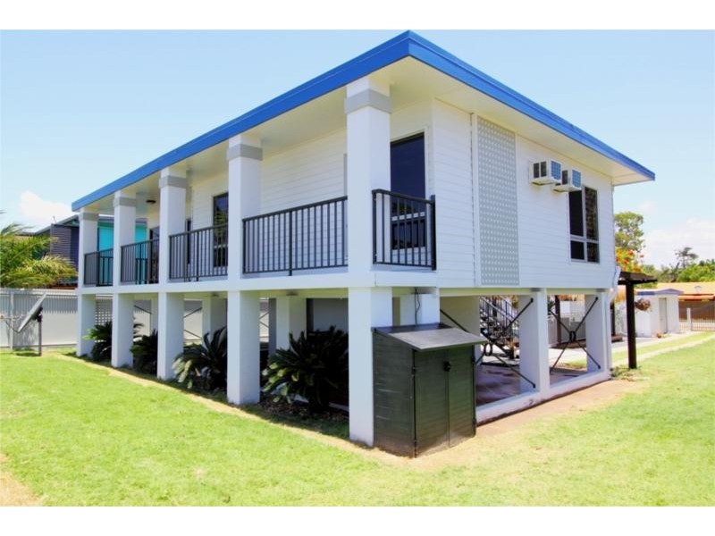 22 Reef Street, Saunders Beach QLD 4818