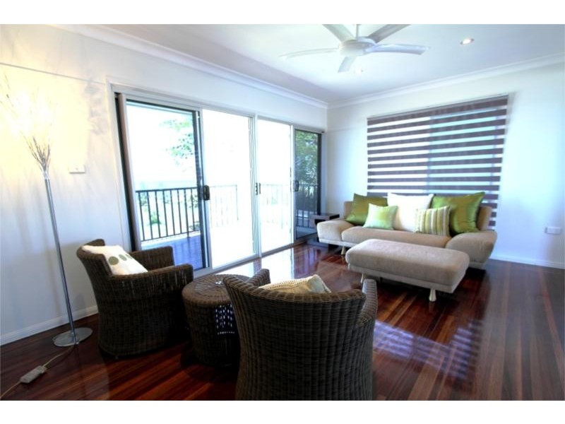 22 Reef Street, Saunders Beach QLD 4818