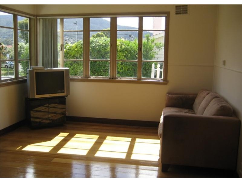 21 Barry Street, Glenorchy TAS 7010