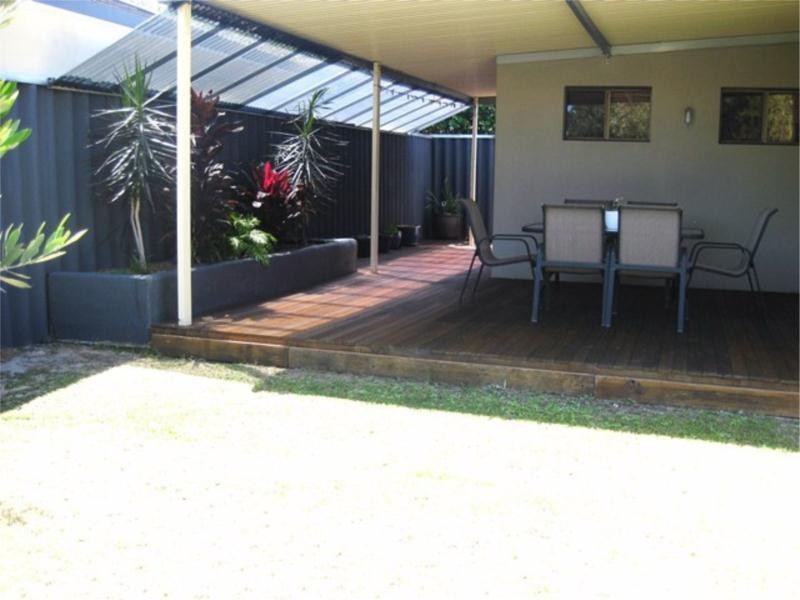 27 Latham Street, Alfred Cove WA 6154