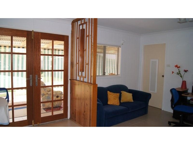 18 Dredge Avenue, Moorebank NSW 2170