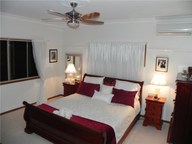 6 Ganton Place, Albany Creek QLD 4035