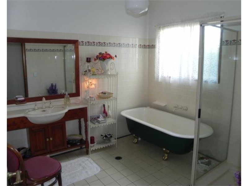 6 Ganton Place, Albany Creek QLD 4035