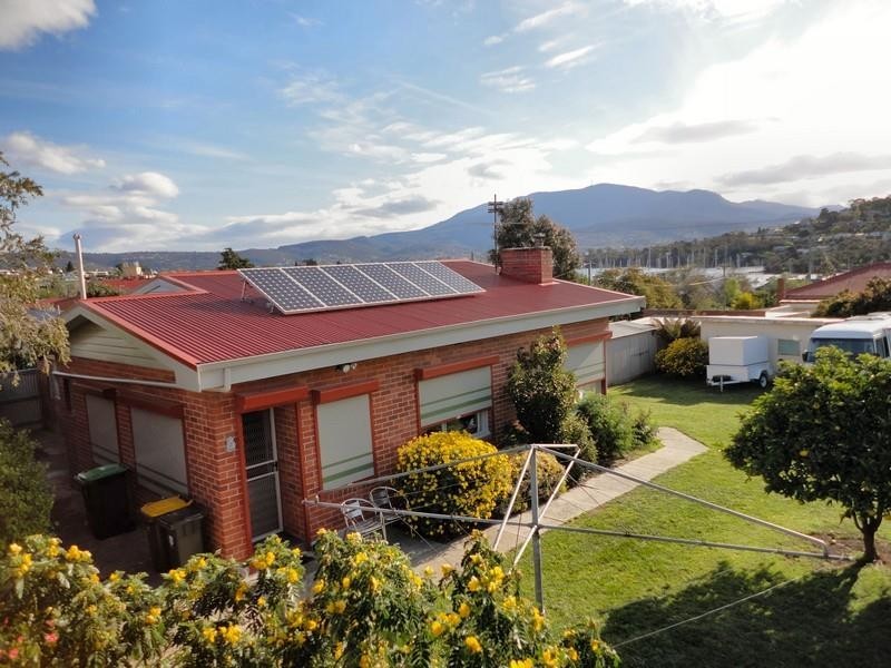 63 Cambridge Road, Bellerive TAS 7018