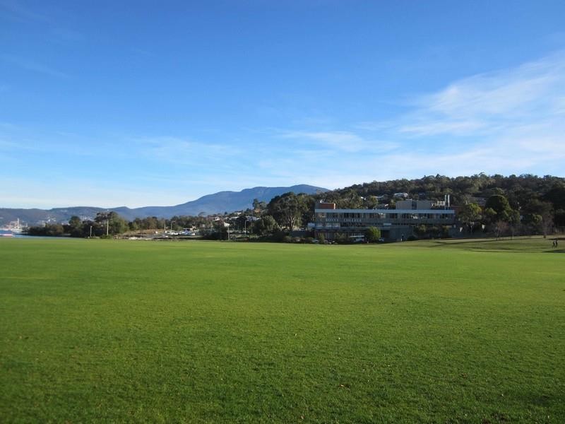 63 Cambridge Road, Bellerive TAS 7018