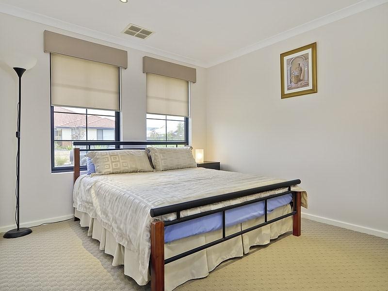 10 Saxon Link, Aveley WA 6069