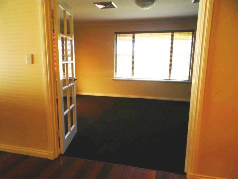 11 Vitali Crescent, Somerville WA 6430