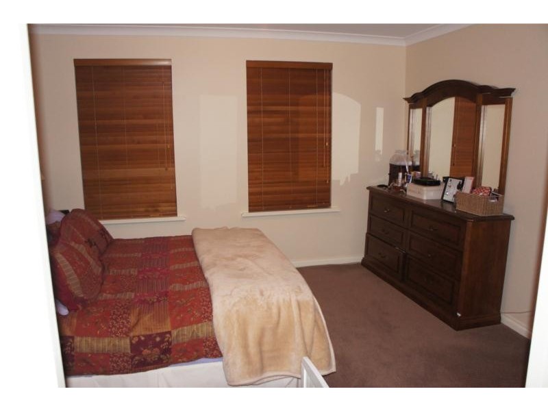 11 Vitali Crescent, Somerville WA 6430