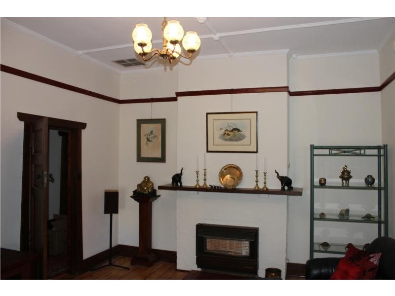 14 Price Avenue, Lower Mitcham SA 5062