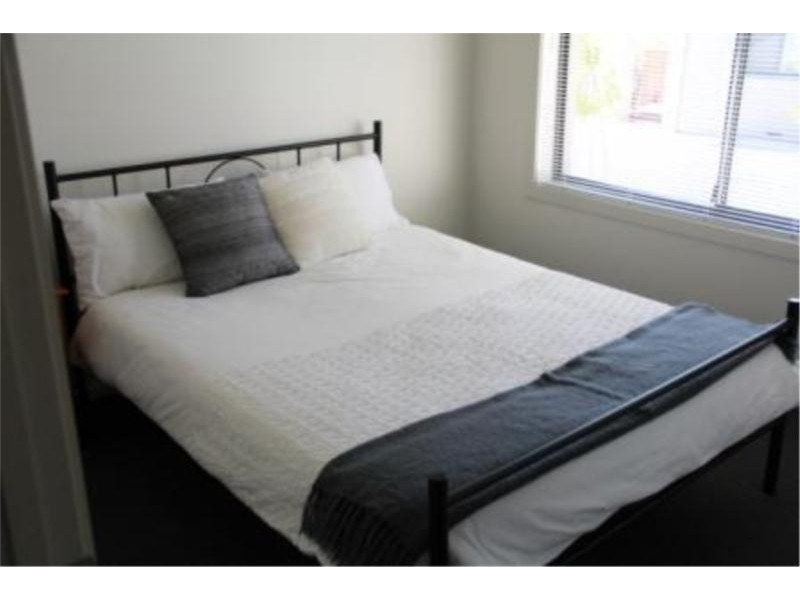 2 Lomandra Drive, Blackmans Bay TAS 7052