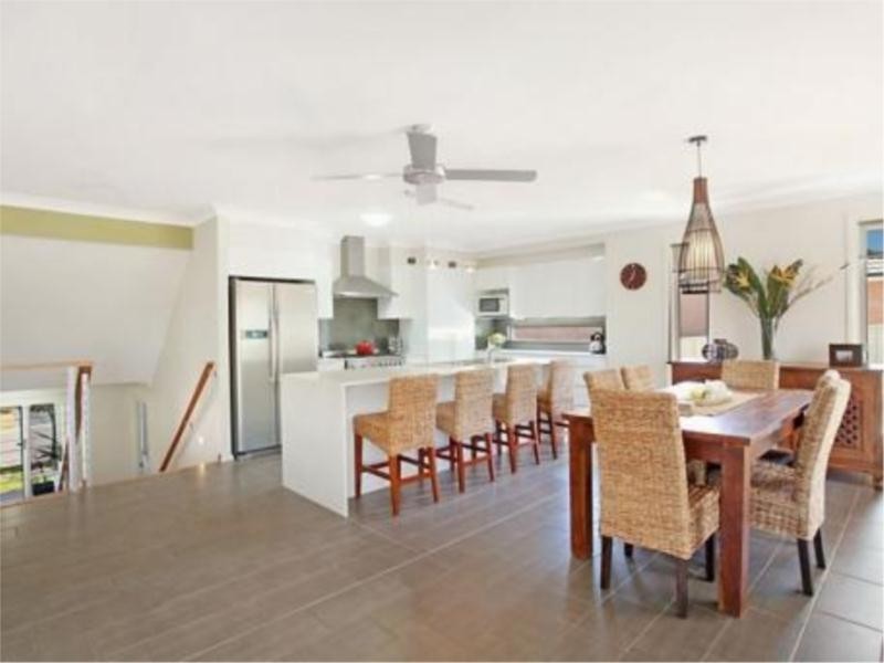 24-28 PANDOREA WAY, Valentine NSW 2280