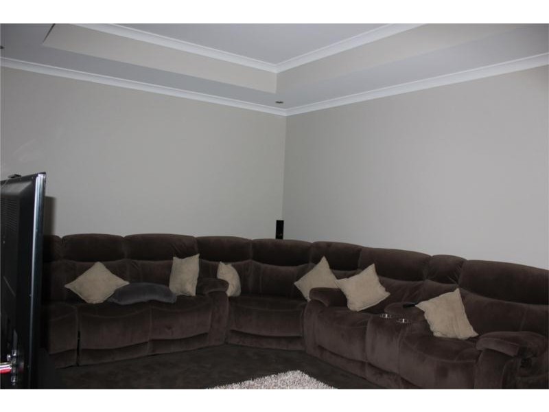 34 Dearden Road, Byford WA 6122