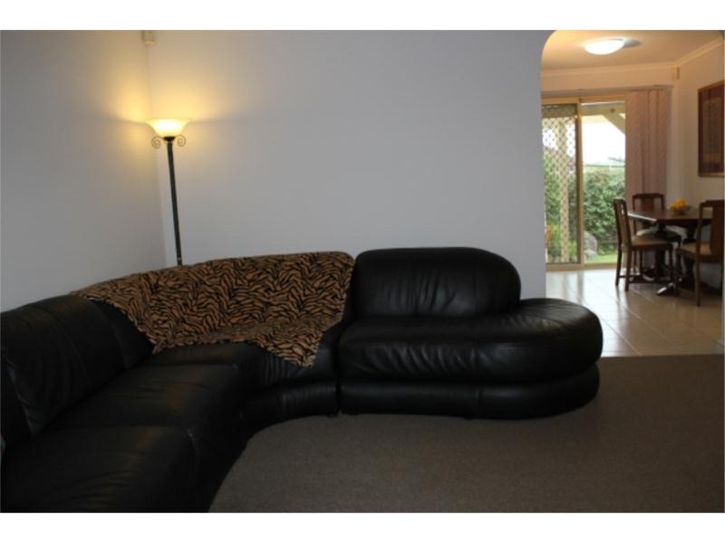 2 / 65 Pecham Street, Glenroy VIC 3046
