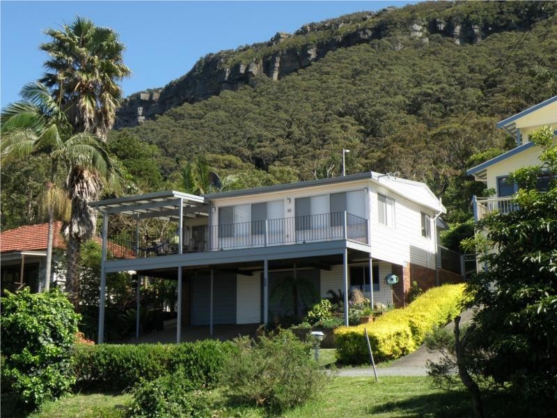 236 LAWRENCE HARGRAVE DRIVE, Coalcliff NSW 2508