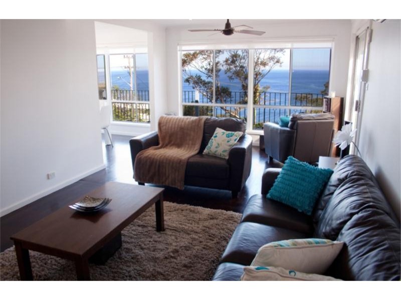 236 LAWRENCE HARGRAVE DRIVE, Coalcliff NSW 2508