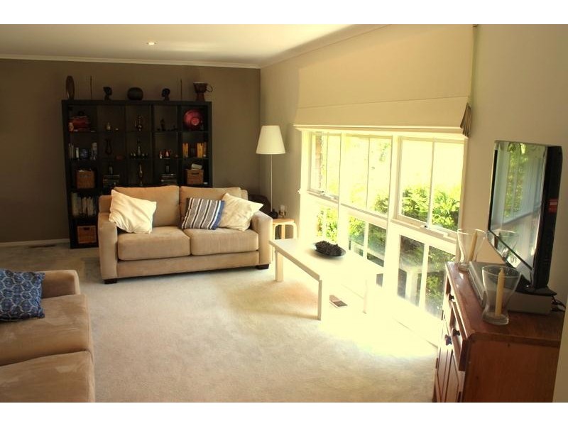 32 Scorpio Drive, Moe VIC 3825