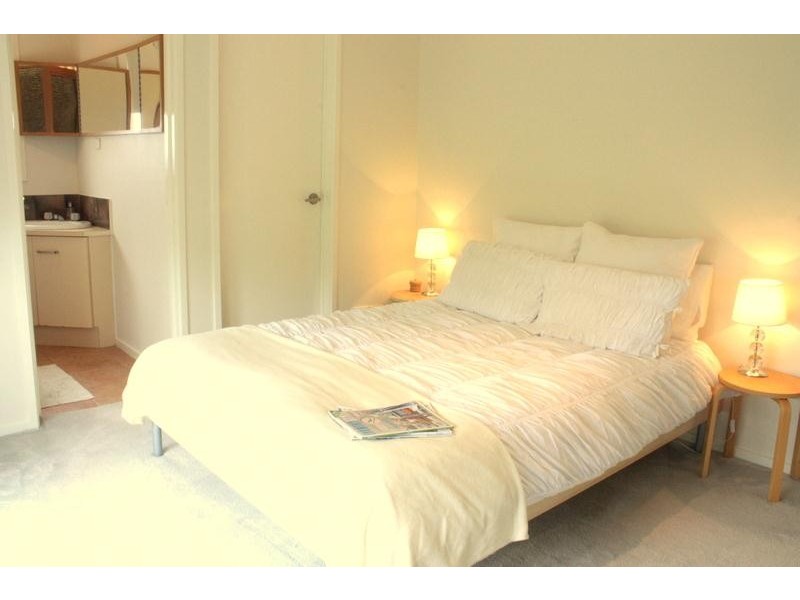 32 Scorpio Drive, Moe VIC 3825