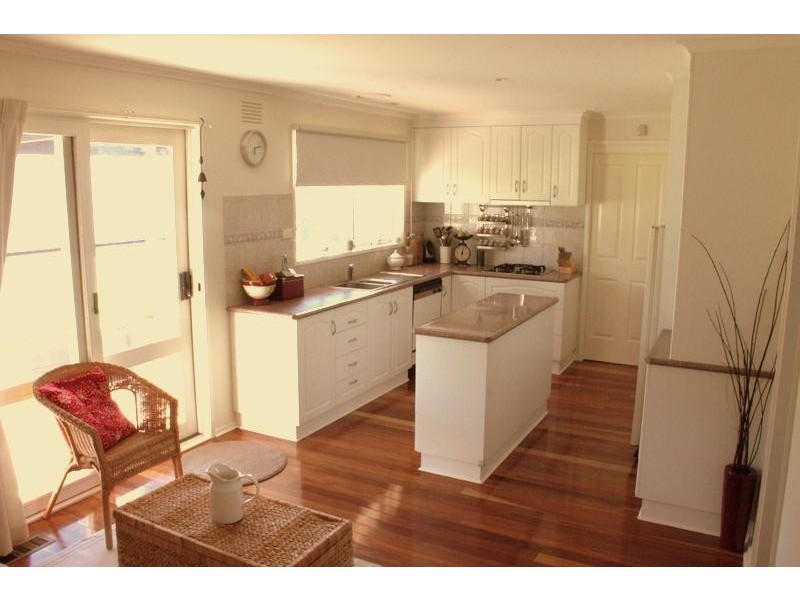 32 Scorpio Drive, Moe VIC 3825