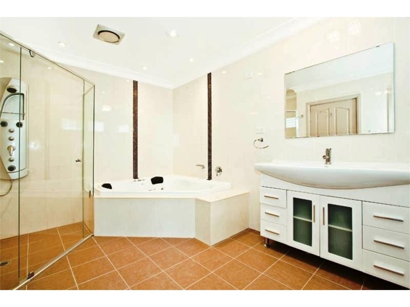 63 Tara Street, Kangaroo Point NSW 2224