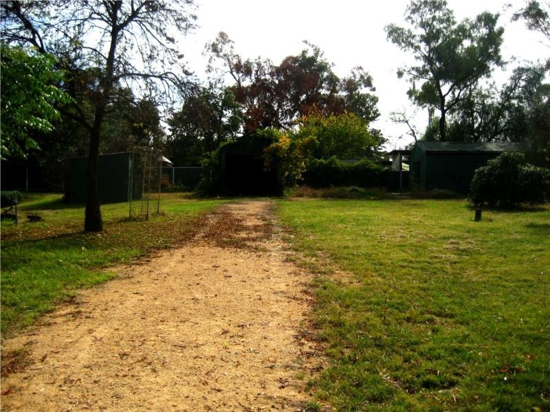 1 Moura Street, Manildra NSW 2865