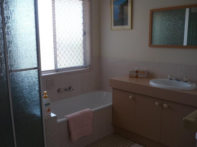 16 Tulloch Drive, Wellington Point QLD 4160