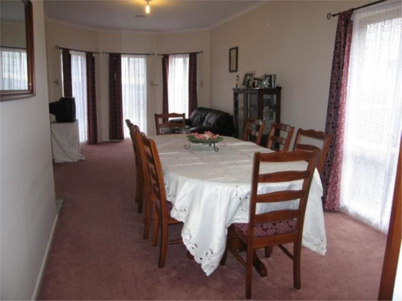 2 HONEYEATER COURT, Tarneit VIC 3029