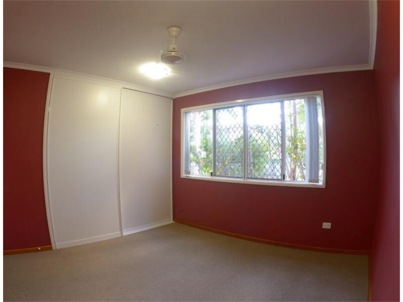 2/17 Beach Road, Dolphin Heads QLD 4740