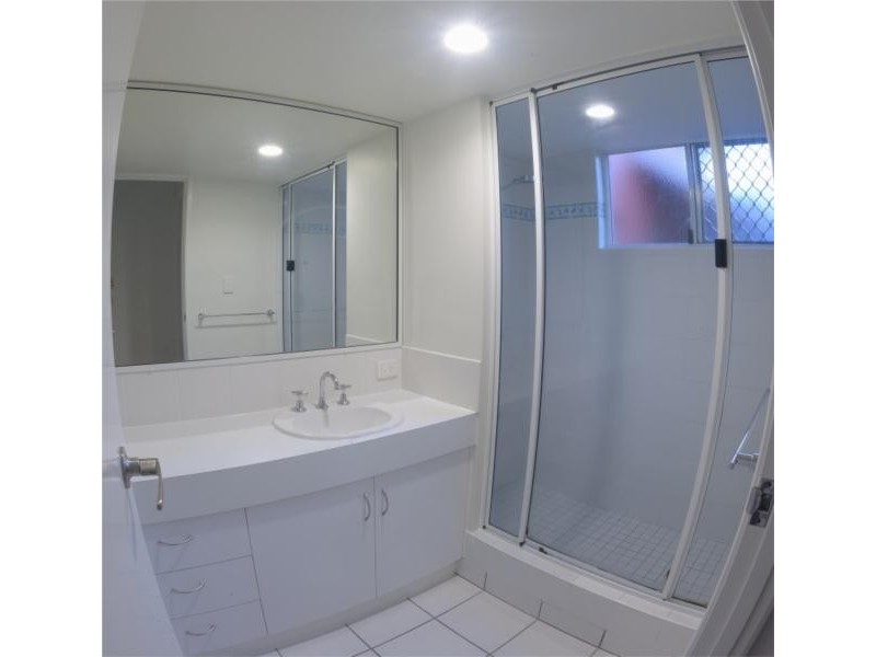 2/17 Beach Road, Dolphin Heads QLD 4740