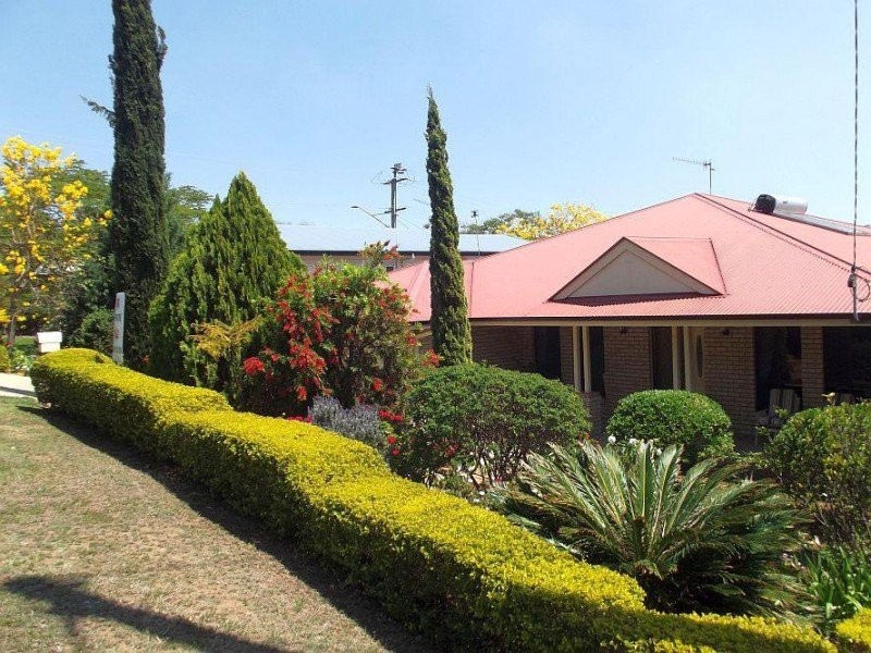 79 Middle Street, Esk QLD 4312