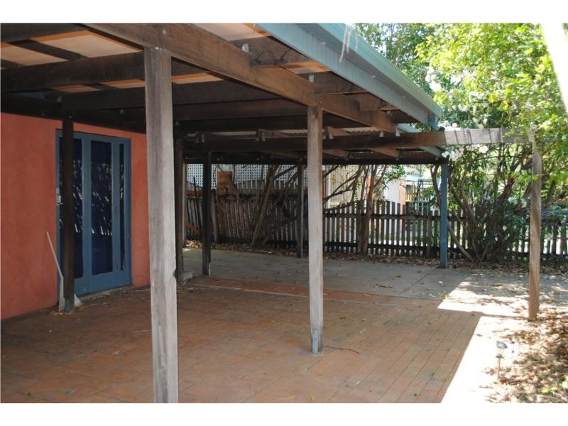 6 Glenlyon Street, Gladstone QLD 4680