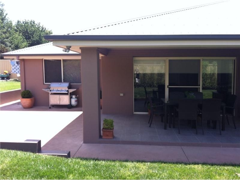 12 Surveyors Way, Lithgow NSW 2790
