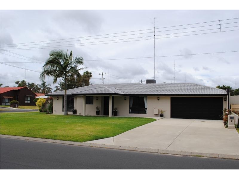 11 Perry Place, East Bunbury WA 6230
