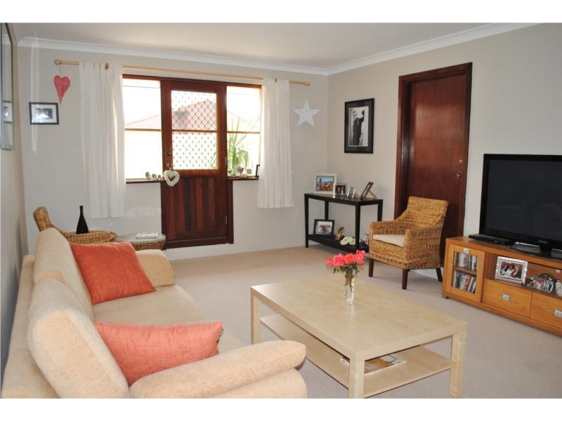 11 Perry Place, East Bunbury WA 6230