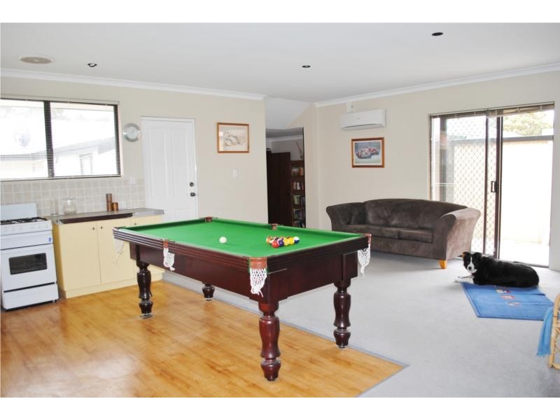 11 Perry Place, East Bunbury WA 6230