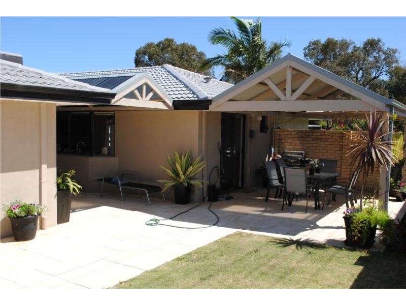 11 Perry Place, East Bunbury WA 6230