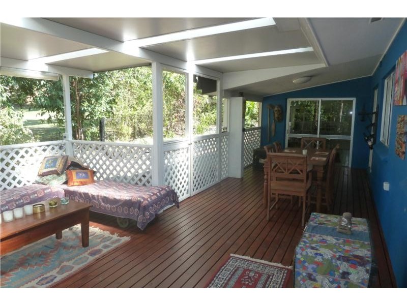 6 BASALT STREET, Brinsmead QLD 4870