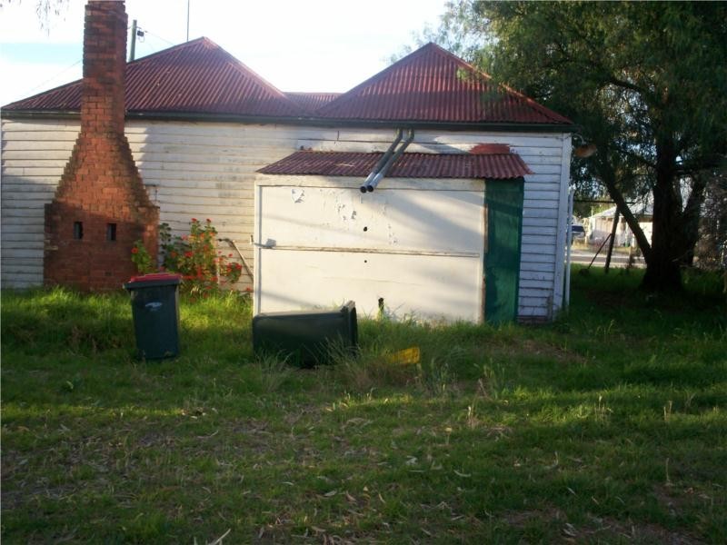 8 Albert Street, Pyramid Hill VIC 3575