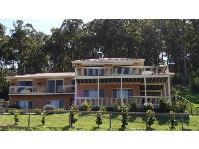 5 Alexander Place, North Narooma NSW 2546