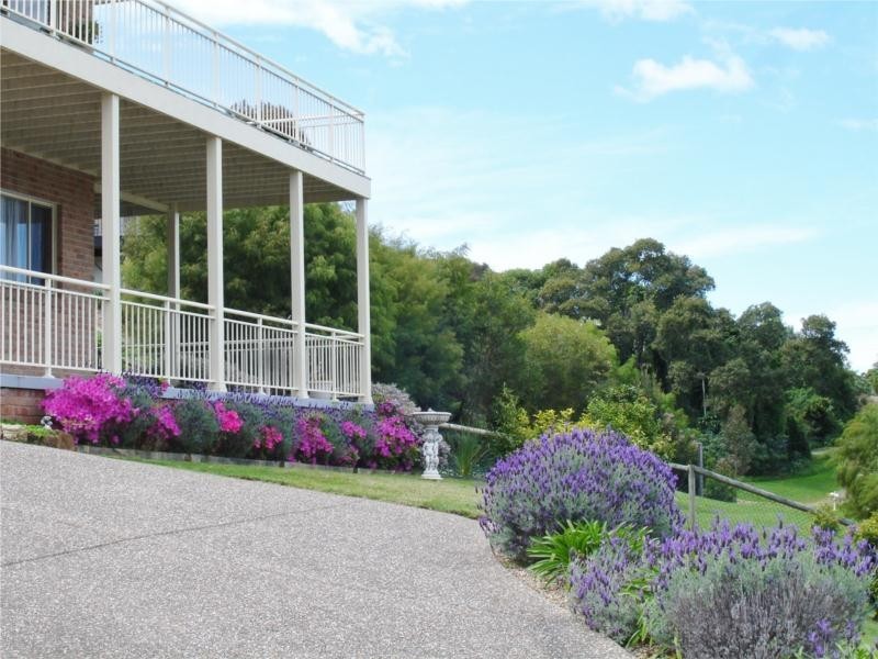 5 Alexander Place, North Narooma NSW 2546