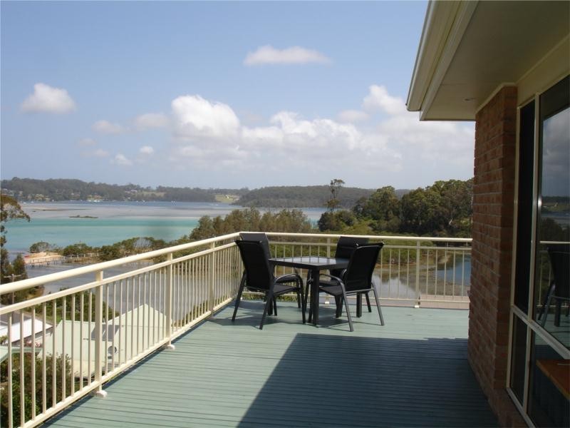 5 Alexander Place, North Narooma NSW 2546