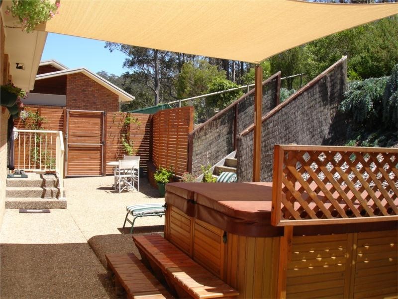 5 Alexander Place, North Narooma NSW 2546