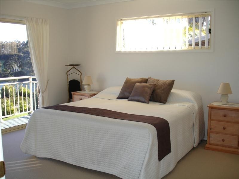 5 Alexander Place, North Narooma NSW 2546