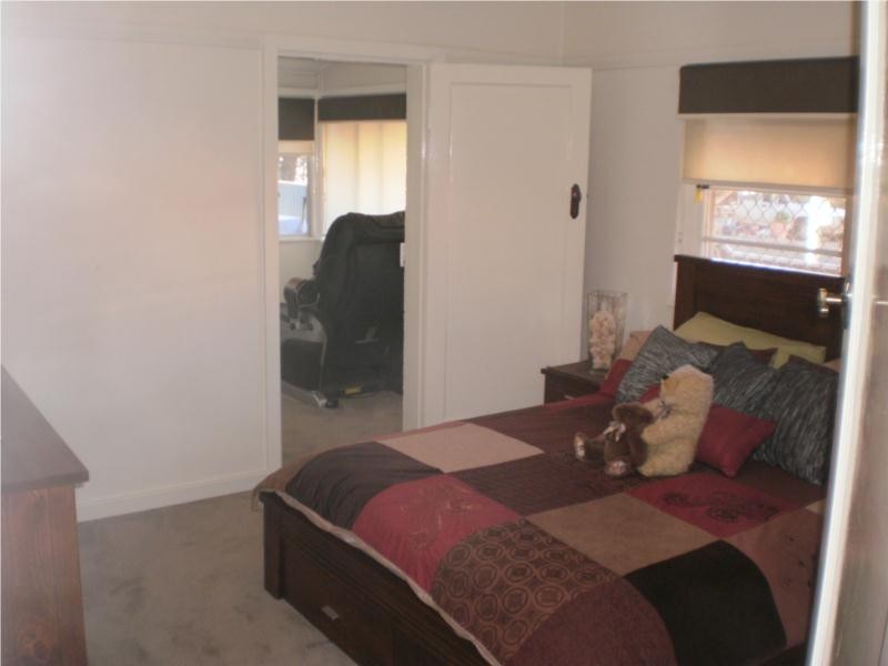 64 Orange street, Parkes NSW 2870